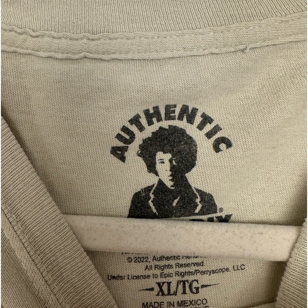 Graphic Tee - Picture 3 of 4